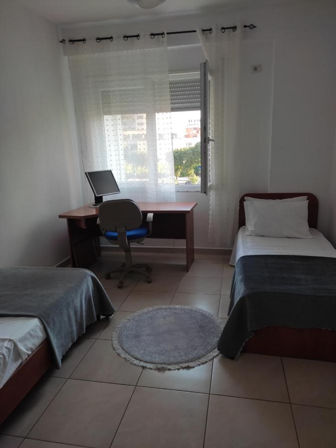 Comfy City Center Apartment Shkodra Kültér fotó