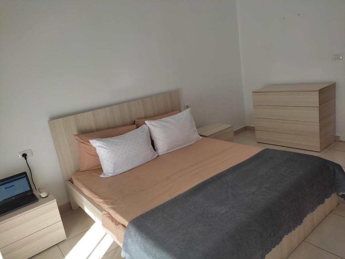 Comfy City Center Apartment Shkodra Kültér fotó